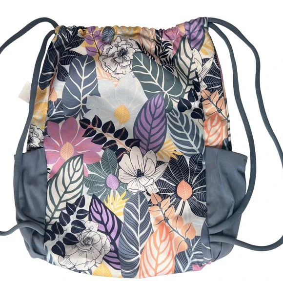 Vera Bradley Lighten Up Deluxe Drawstring Backpack Palm Floral Print NWT - Picture 2 of 7